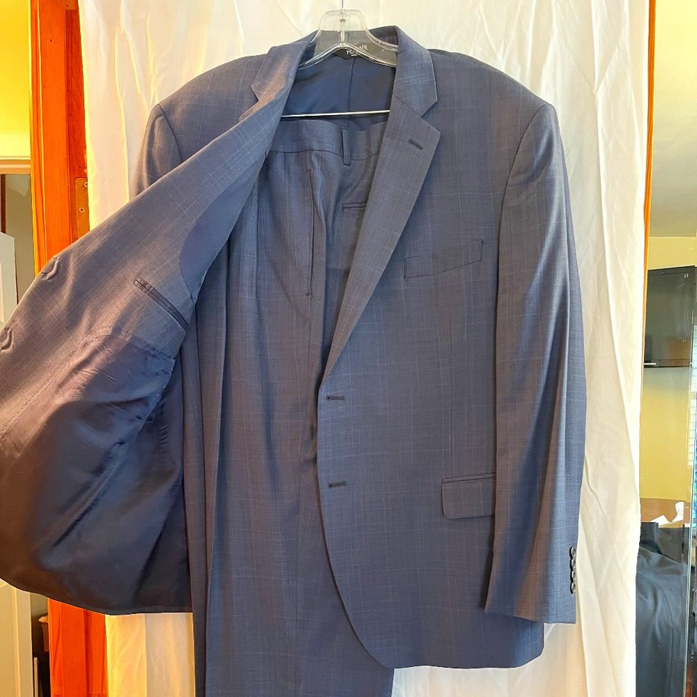 Men's Suit JoS. A. BANK